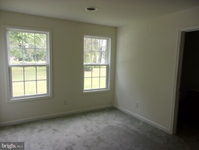 33 Johnson Rd, Colonial Beach, VA 22443 - photo 7