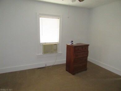 814 Paca St, Pulaski, VA 24301 - photo 7