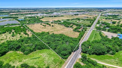 2662 N Weaver St, Gainesville, TX 76240 - photo 5