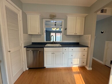 1705 Windsor Dr N unit 1705, Framingham, MA 01701 - photo 3