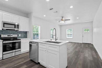 1516 W Walker St unit 1518, Denison, TX 75020 - photo 5