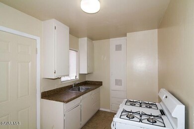2616 Desert St unit 11, Rosamond, CA 93560 - photo 5