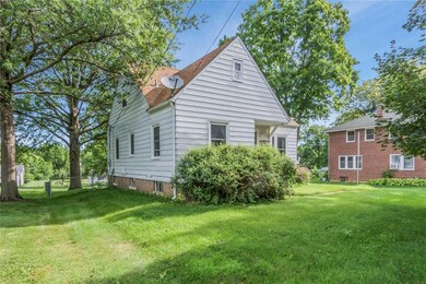 1838 E Ave NW, Cedar Rapids, IA 52405 - photo 5