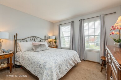 1884 Cambridge Dr, Carpentersville, IL 60110 - photo 7