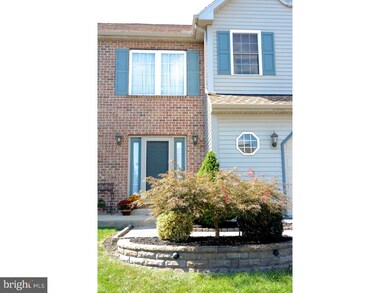 1004 Ithaca St, Reading, PA 19605 - photo 2