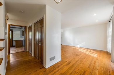 4016 E Red Bridge Rd, Kansas City, MO 64137 - photo 7