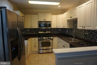 280 N Wycombe Ave unit 2, Lansdowne, PA 19050 - photo 4