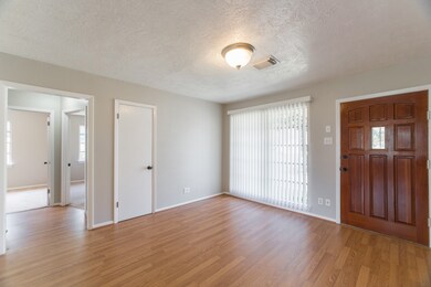 10322 Lera St, Houston, TX 77016 - photo 6