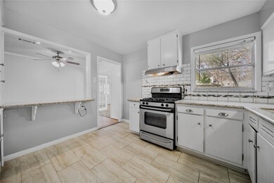 2306 Althea Dr, Houston, TX 77018 - photo 6