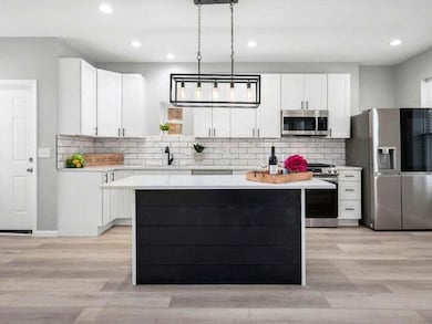 422 Wilson Ave, Columbus, OH 43205 - photo 2