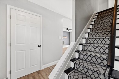 Entrance w/stairs case