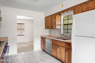 2300 Brandywine Ln, Melbourne, FL 32904 - photo 7