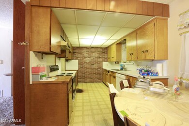 2816 N 33RD PL