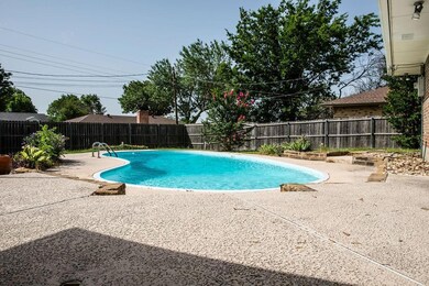 2306 William Cir, Ennis, TX 75119 - photo 7