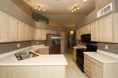 Light And Bright Kitchen
