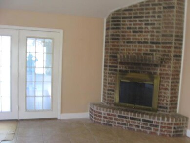 114 Westminster Dr, Slidell, LA 70460 - photo 2