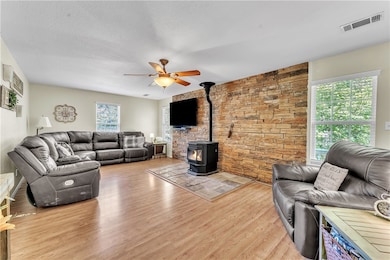 329 Rader Rd, Rogers, AR 72756 - photo 3