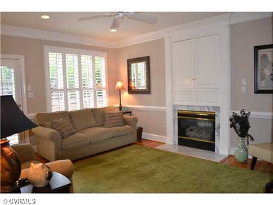 Den/Family/Great Room - Plantation Shutters, gas f