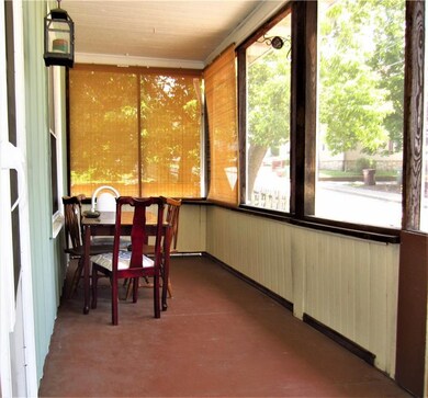 40 Monroe St, Woonsocket, RI 02895 - photo 4