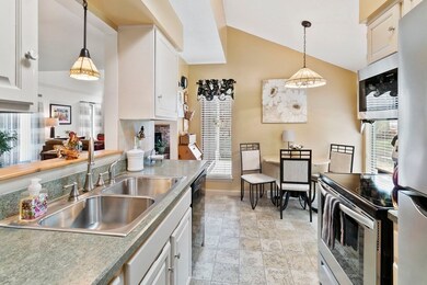 35 Meadowbrook Ln, Palmer, MA 01069 - photo 5