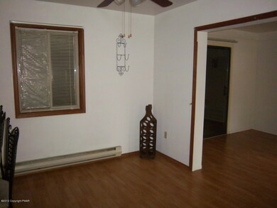 463 Bumble Bee Way, Tobyhanna, PA 18466 - photo 3