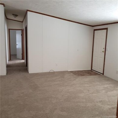 Entry area and hallway