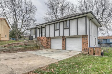 1703 Tweed Ct, Raymore, MO 64083 - photo 3