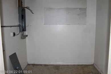 1668 Ollie storage rm