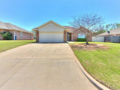 2217 Gray Dove Dr, Shawnee, OK 74804 - photo 2