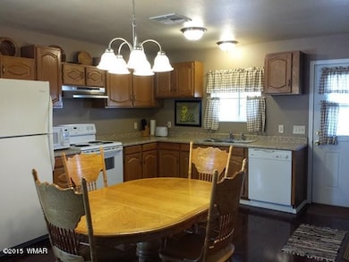 Kitchen/Dining