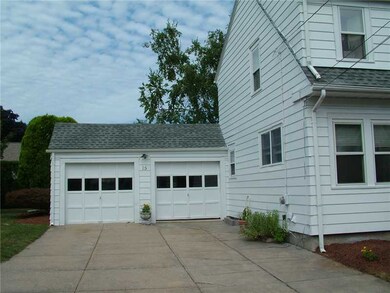 15 Spenstone Rd, Cranston, RI 02910 - photo 3