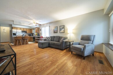 7-web-or-mls-451-evergreen-ln