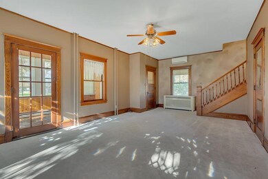 So much natural light