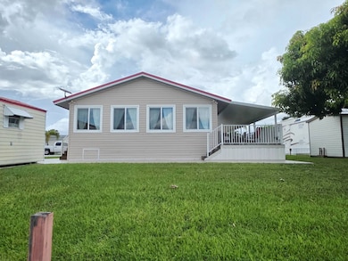 12350 SE 138th Blvd unit 148, Okeechobee, FL 34974 - photo 4