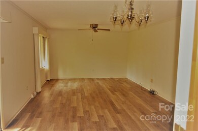 438 Millsaps Rd, Statesville, NC 28625 - photo 3