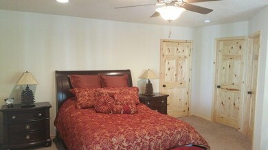 4-RI-Master Bedroom