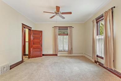 118 N Chapel St, Waukegan, IL 60085 - photo 4