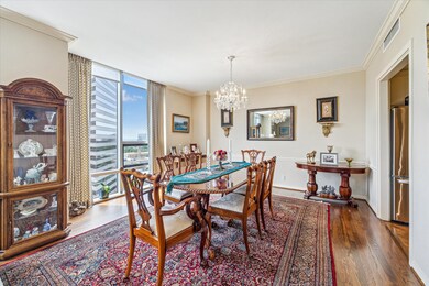 DINING ROOM (14'x12') Custom chair rail, 9 ft. cei