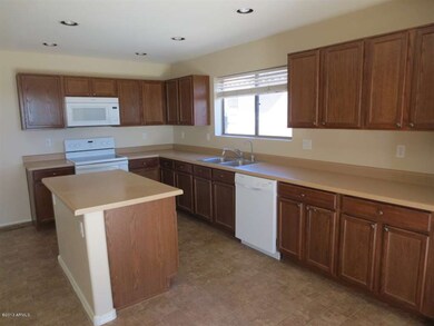 kitchen (2)