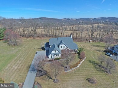 6477 Sweetbriar Ln, Zionsville, PA 18092 - photo 7