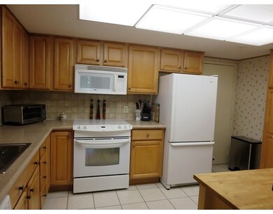 406 Paradise Rd unit 3S, Swampscott, MA 01907 - photo 6