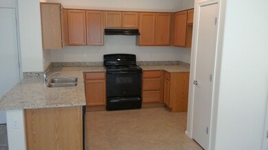 Kitchen 002