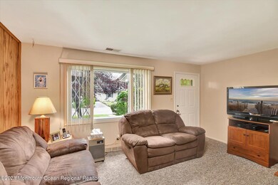 04-Living Room