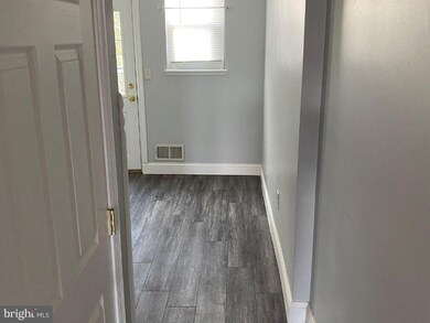 8607 Pleasant Plains Rd, Towson, MD 21286 - photo 5