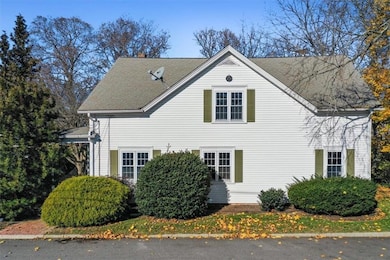 8 Cedar Ave, Barrington, RI 02806 - photo 2
