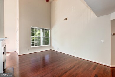 46614 Drysdale Terrace unit 301, Sterling, VA 20165 - photo 6