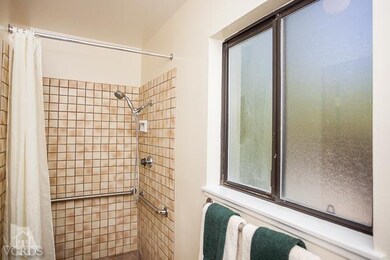 3884 Sunset Knolls Dr, Thousand Oaks, CA 91362 - photo 5