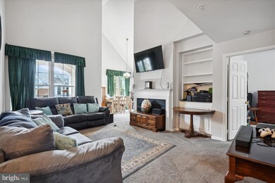 46580 Drysdale Terrace unit 303, Sterling, VA 20165 - photo 4