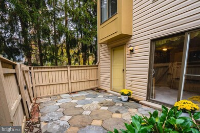 9467 Chadburn Place, Montgomery Village, MD 20886 - photo 4