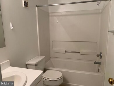 638 S Charles St, Baltimore, MD 21230 - photo 7